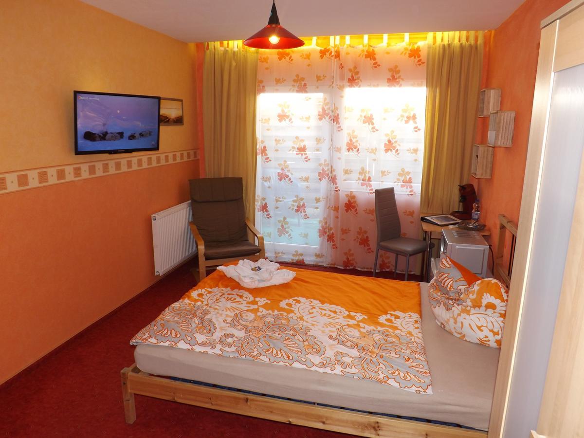 Haus Oberkassel Hotel Bonn Bagian luar foto